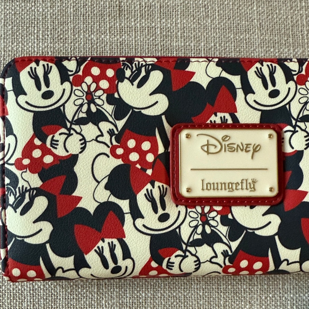 Loungefly Disney Minnie Mouse Patterned Wallet